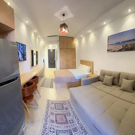 Florenza Home And Holiday